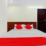 Super Hotel O Silver House Near Mantri Square Mall