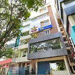 Fabhotel Redmoon Suites - Nr Brookfield