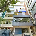 Fabhotel Redmoon Suites - Nr Brookfield