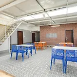 Fabhotel Redmoon Suites - Nr Brookfield