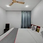 Hotel O Sgr Green Residency