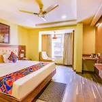 Fabhotel Phoenix Resorts - Nr M Chinnaswamy Stadium