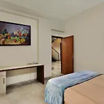 Prutha\'S Nest Room 1 - Opening To Vibrant Garden