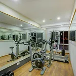 Super Townhouse Oak Jvh Hotel
