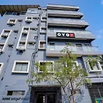 Hotel O Metro View Inn