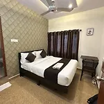 Hotel Golden Inn