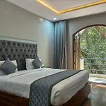 Palm Mystic Inn - Indiranagar