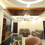 Luxury Stay With Outdoor Pool And Gym Near Bangalore Airport