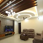 Luxury Stay With Outdoor Pool And Gym Near Bangalore Airport