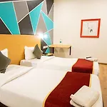 Fabhotel Moonlight Inn