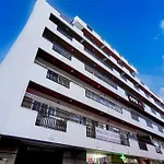 Hotel O Bluestar