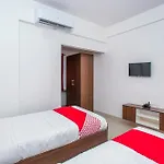 OYO 18718 Pavitra Delux