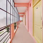 Hotel O Sv Lodge