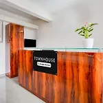 Super Townhouse Hebbal Dasarahalli Formerly Otium Suites