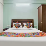 Fabhotel Royal Suites