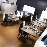 Hm Suites & Studios