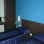 Manu Residency