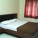 Maple Inn Budget Hotel