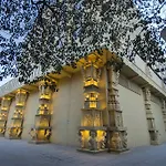 Sterlings Mac Hotel