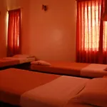Tom\'S Hotel