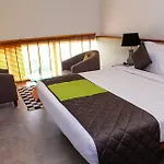 Hotel Shivas Gateway