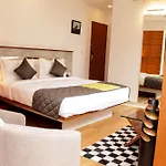Hotel Shivas Gateway