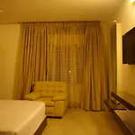 Roseline Suites