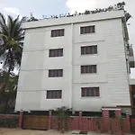 Oyo 6110 Thalassa Suites