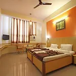 Shreyas Residency