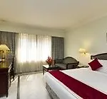 Oyo Premium Majestic Freedom Park