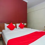 Oyo 18762 Vaishnavi Residency