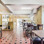 Hotel The 12 Degrees West Egl