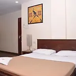 Hotel Ozone