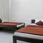 Transit Dorms - A Backpackers Inn & Hostel