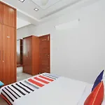 Capital O 11590 Red Carpet Residence