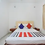Capital O 11590 Red Carpet Residence