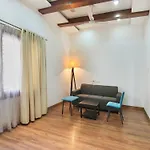 Capital O 11590 Red Carpet Residence