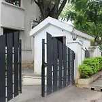 Oyo Apartments Richmond Road