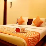 Oyo Apartments Richmond Town
