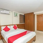 Oyo 15940 Olive Residency