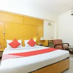 Oyo 10534 Hotel Kanishka