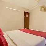 Oyo 8002 Sri Sai Inn