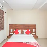 Oyo 15865 Passport Inn