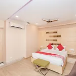 Capital O 15775 Supreme Boutique Hotel