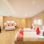 Capital O 15775 Supreme Boutique Hotel