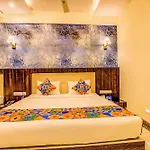 Fabhotel Grand Savoury Boutique