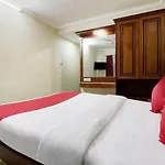 Oyo 38662 Snt Comforts Lodge