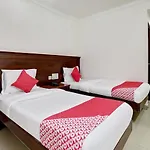 Oyo 38662 Snt Comforts Lodge