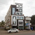 Flamingos Service Apartment