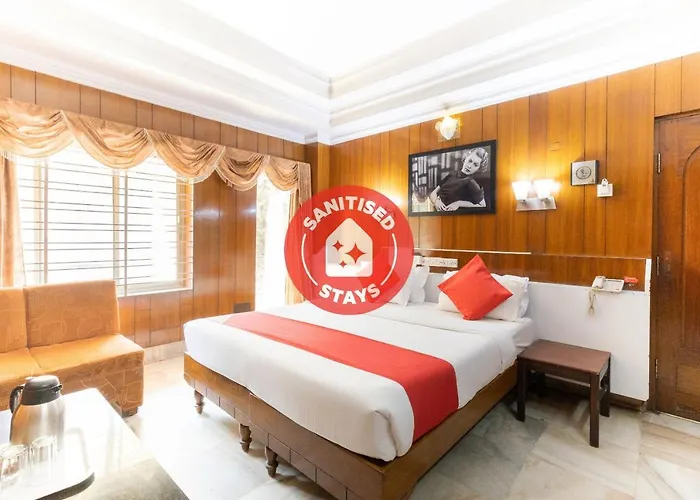 Oyo 3778 Hotel Pulkeshi